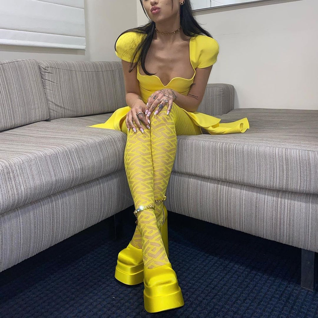 Ariana Grande Is A Literal Ray Of Sunshine In Head-To-Toe Yellow