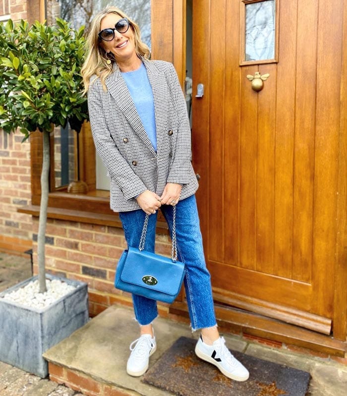 How to dress after 40 and look hip?