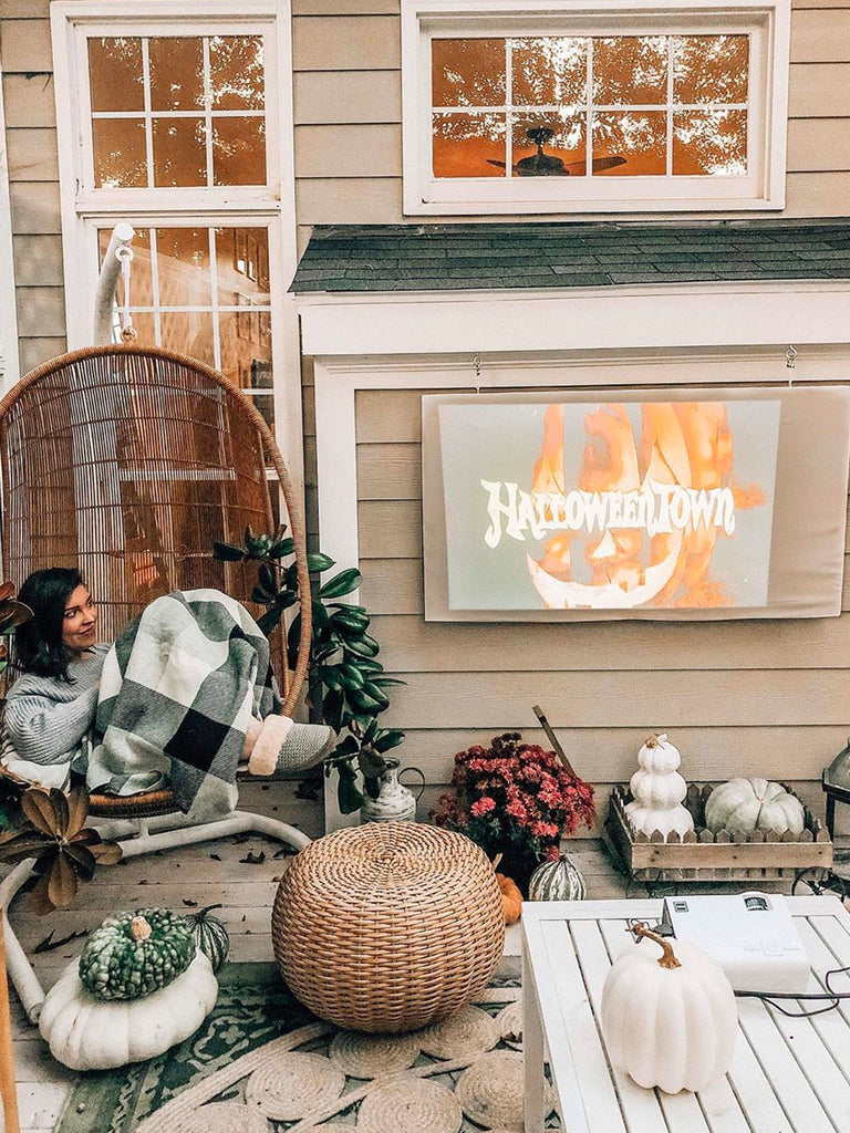 17 Easy Couples Costume Ideas to Copy This Halloween