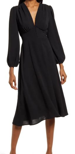 10 Essentials for Your Chic Holiday Wardrobe